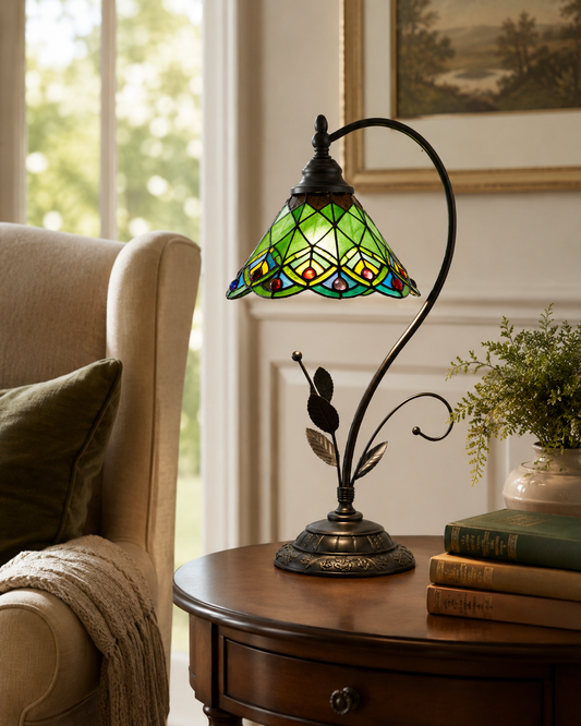Tiffany bordslampa med grön glaskupa